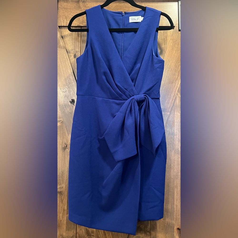 Elegant Blue Sleeveless Dress